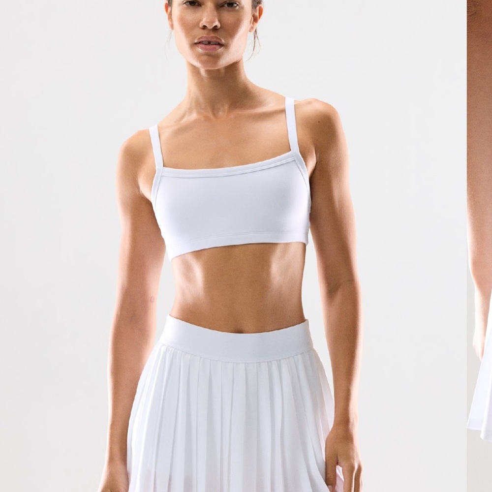 Aritzia TNA Movetech™ Tennis Pro Micro Skirt - Picture 2 of 8